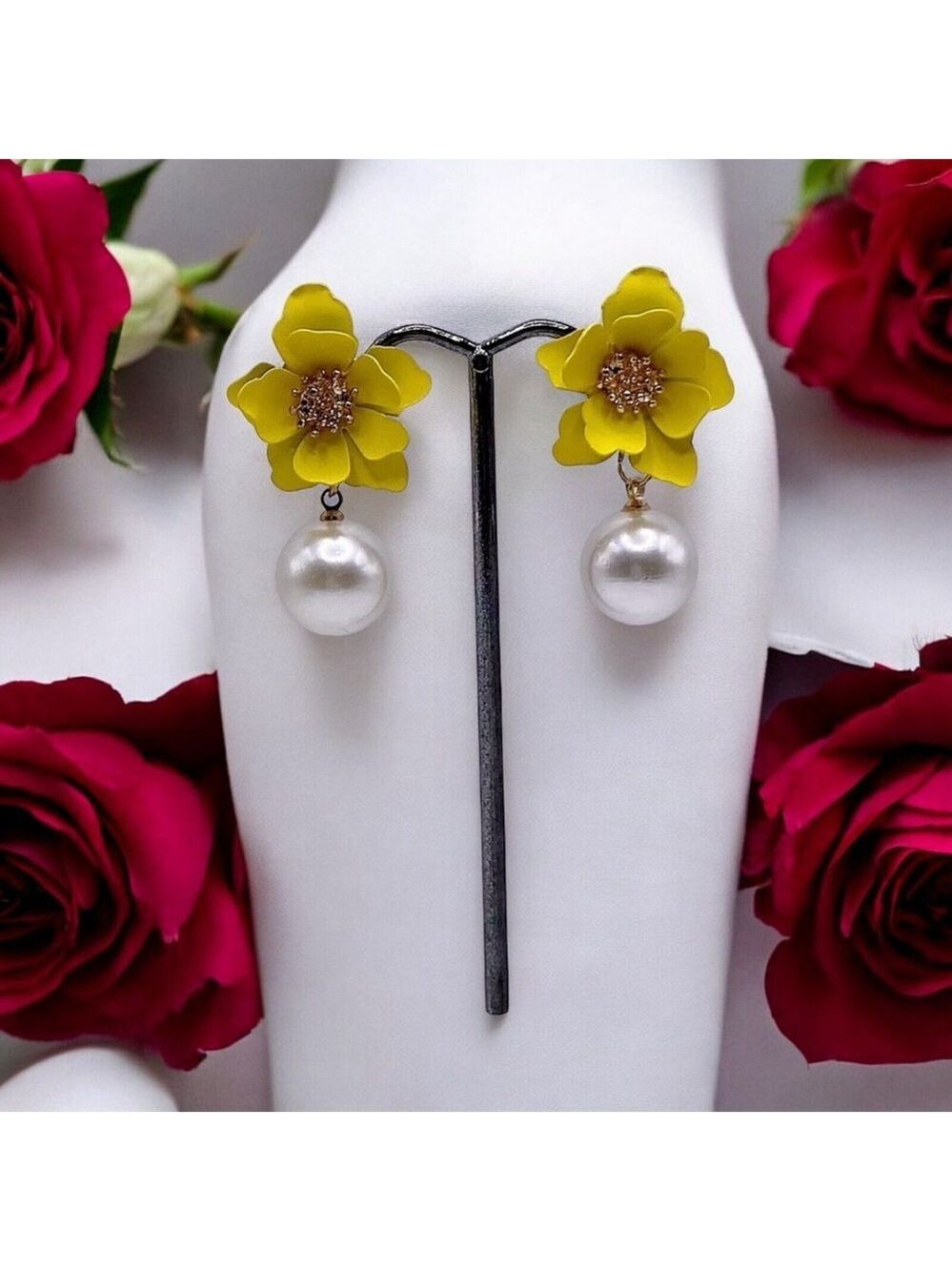Lovely Large Yellow Fairy Flower & Simulated Faux Pearl Party Earrings NWT